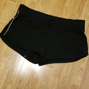 Victoria Sport black athletic shorts sz large